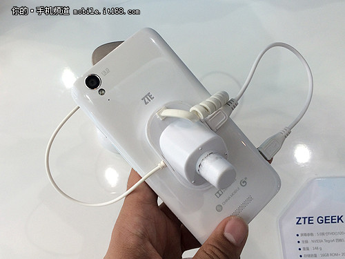 2000元Tegra4性價(jià)比新機(jī) 中興U988s發(fā)布