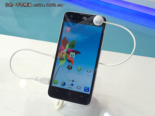 2000元Tegra4性價(jià)比新機(jī) 中興U988s發(fā)布