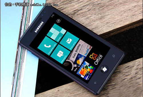 1080p屏+驍龍800 三星推WP新旗艦