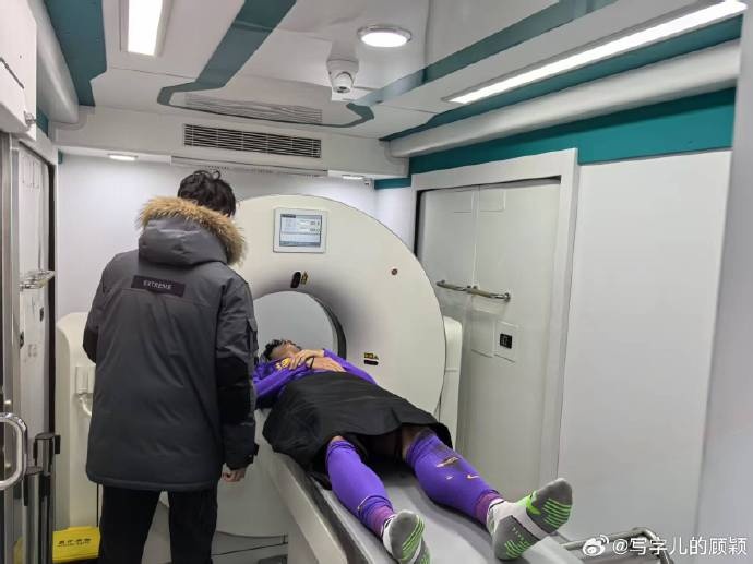  記者：謝維軍初步檢查無大礙，后續(xù)兩天還要注意觀察