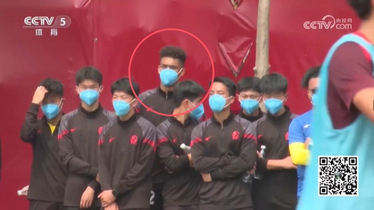  無緣U17國足名單，張洪福隨恒大足校觀摩國少隊訓練