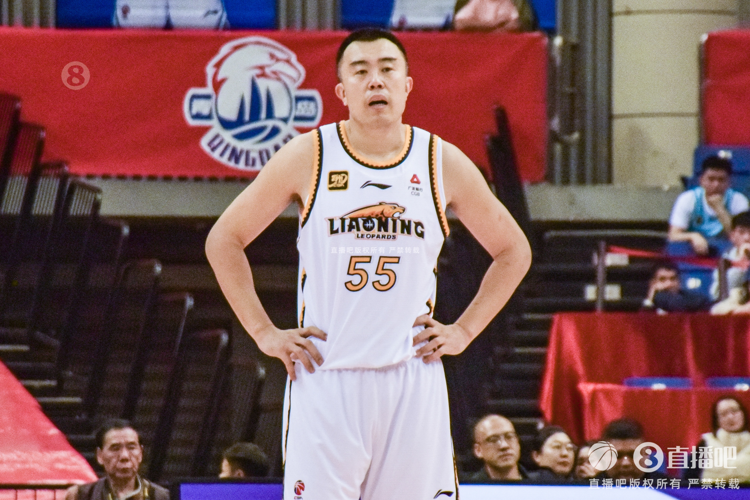  老將盡力了！韓德君5中4高效拿下14分6籃板