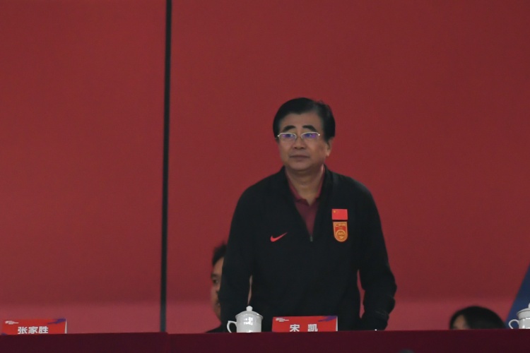  北青體育：宋凱、許基仁探班U20國青，將全程陪伴征戰(zhàn)U20亞洲杯